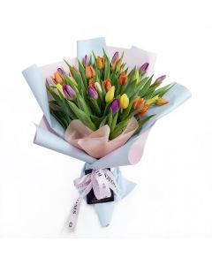 Encapsulated Elegance Tulip Bouquet