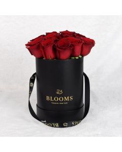 Valentine's Day 12 Red Rose Gift Box