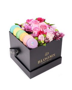 Mother’s Day Macaron & Flower Gift Box