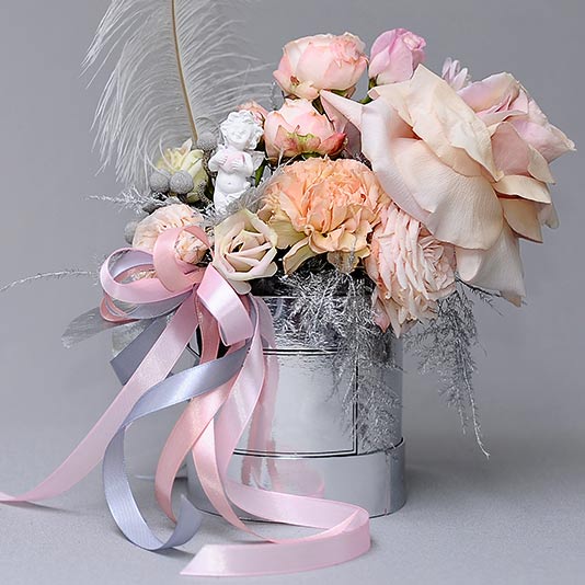 Contemporary Flower Gift Delivery – Chicago Floral Designs