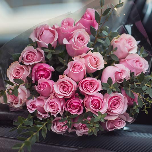 Luxury Rose Gift Delivery – Chicago Floral Designs